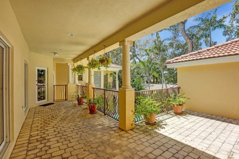 Casa en venta en Hollywood, Florida, 6 dormitorios, 485.32 m2 № 705599 - foto 14