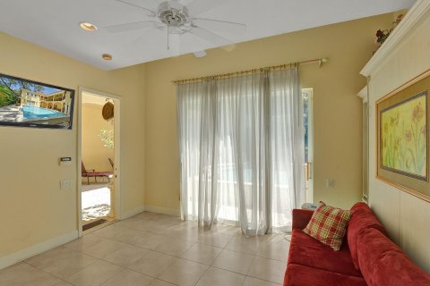 Casa en venta en Hollywood, Florida, 6 dormitorios, 485.32 m2 № 705599 - foto 10