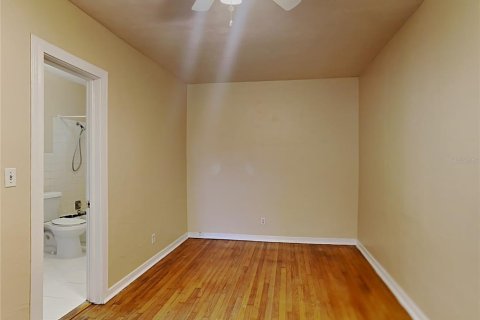 Commercial property in Orlando, Florida 4 bedrooms, 240.25 sq.m. № 1286674 - photo 28