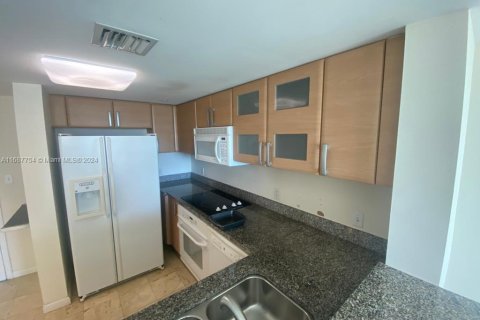 Condominio en venta en Miami, Florida, 1 dormitorio, 73.49 m2 № 1428550 - foto 4