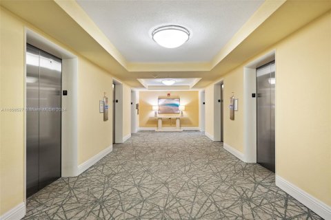 Copropriété à vendre à Hollywood, Floride: 2 chambres, 111.3 m2 № 1358756 - photo 30