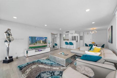 Copropriété à vendre à Hollywood, Floride: 2 chambres, 111.3 m2 № 1358756 - photo 3