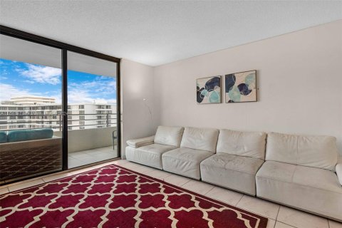 Copropriété à vendre à Hallandale Beach, Floride: 2 chambres, 118.91 m2 № 1332427 - photo 7