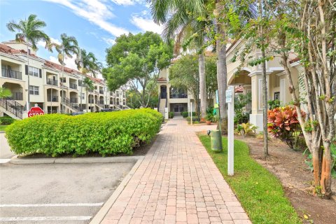 Condo in Coral Springs, Florida, 2 bedrooms  № 1332333 - photo 14