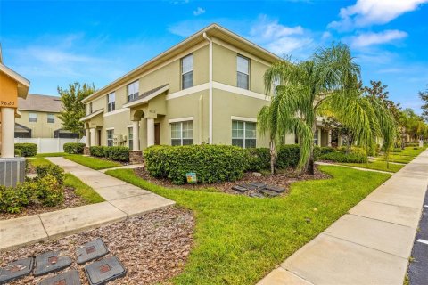 Adosado en venta en Trinity, Florida, 3 dormitorios, 126.72 m2 № 1359517 - foto 2