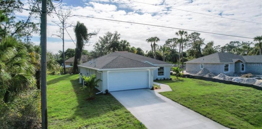 House in North Port, Florida 3 bedrooms, 142.33 sq.m. № 1382857