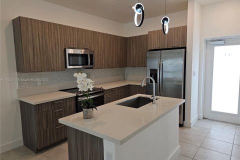 Copropriété à louer à Doral, Floride: 3 chambres, 104.42 m2 № 1293062 - photo 21