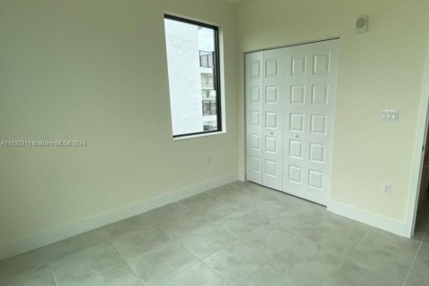 Condo in Doral, Florida, 3 bedrooms in URBANA  № 1293062 - photo 2