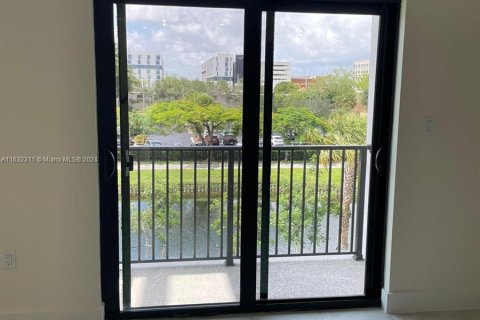 Copropriété à louer à Doral, Floride: 3 chambres, 104.42 m2 № 1293062 - photo 10