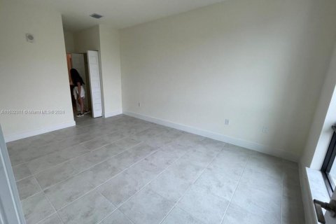 Copropriété à louer à Doral, Floride: 3 chambres, 104.42 m2 № 1293062 - photo 4