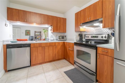 Condo in Sunrise, Florida, 2 bedrooms  № 1293026 - photo 8