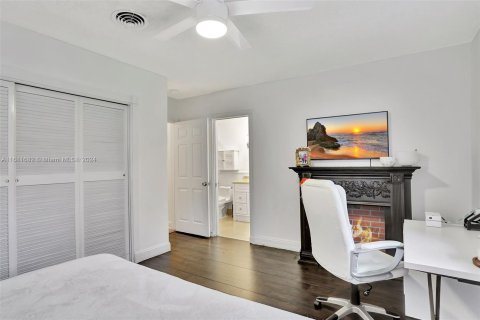 Casa en venta en Coral Springs, Florida, 4 dormitorios, 358.79 m2 № 1234311 - foto 26
