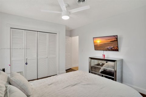 Casa en venta en Coral Springs, Florida, 4 dormitorios, 358.79 m2 № 1234311 - foto 21