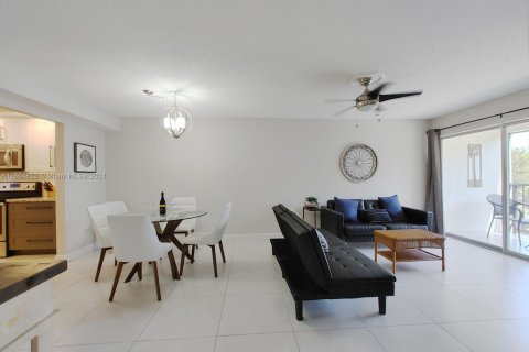 Condo in Sunny Isles Beach, Florida, 2 bedrooms  № 1377165 - photo 5