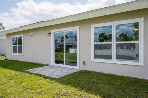 Villa ou maison à vendre à North Port, Floride: 3 chambres, 150.5 m2 № 1382073 - photo 17