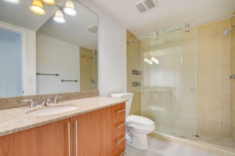 Condominio en venta en West Palm Beach, Florida, 2 dormitorios, 141.49 m2 № 320431 - foto 15