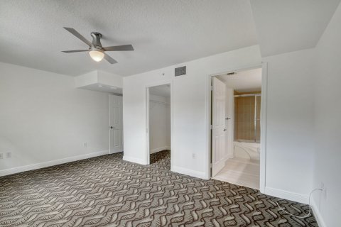 Condominio en venta en West Palm Beach, Florida, 2 dormitorios, 141.49 m2 № 320431 - foto 21
