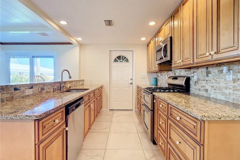 Villa ou maison à vendre à Englewood, Floride: 2 chambres, 104.79 m2 № 985021 - photo 6