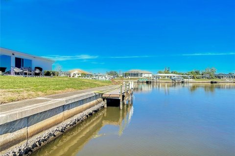 Villa ou maison à vendre à Englewood, Floride: 2 chambres, 104.79 m2 № 985021 - photo 29