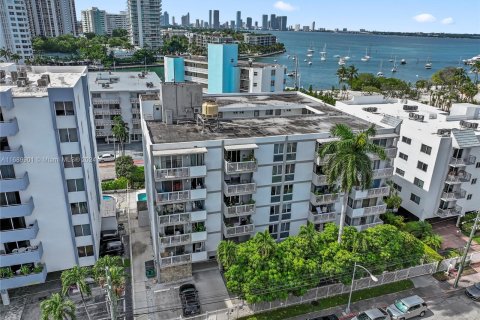 Condo in Miami Beach, Florida, 1 bedroom  № 1433285 - photo 30