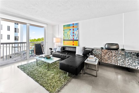 Condo in Miami Beach, Florida, 1 bedroom  № 1433285 - photo 8