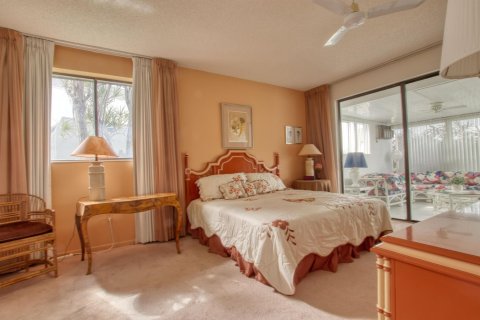 Купить таунхаус в Лейк-Уорт, Флорида 3 спальни, 139.54м2, № 1155654 - фото 9