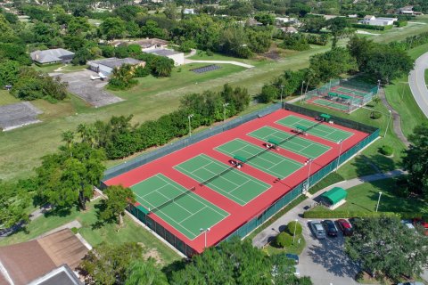 Copropriété à vendre à Delray Beach, Floride: 2 chambres, 99.41 m2 № 1009330 - photo 1