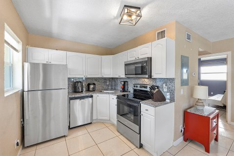 Condominio en venta en Wilton Manors, Florida, 2 dormitorios, 55.74 m2 № 1009371 - foto 10