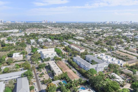 Condominio en venta en Wilton Manors, Florida, 2 dormitorios, 55.74 m2 № 1009371 - foto 5