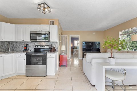 Condominio en venta en Wilton Manors, Florida, 2 dormitorios, 55.74 m2 № 1009371 - foto 11
