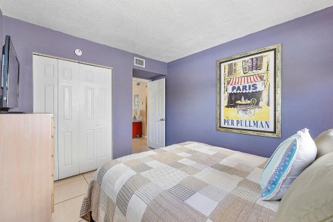 Condo in Wilton Manors, Florida, 2 bedrooms  № 1009371 - photo 30