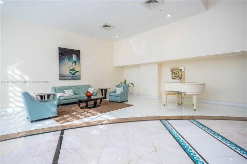 Copropriété à vendre à Miami Beach, Floride: 2 chambres, 124.49 m2 № 1305102 - photo 24