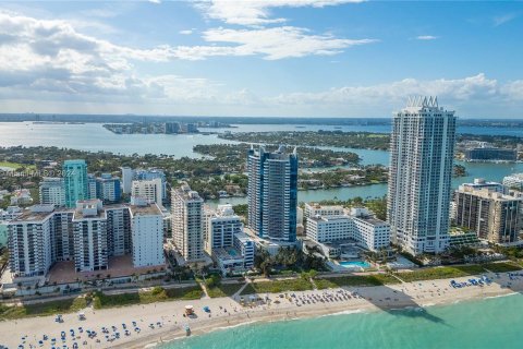 Copropriété à vendre à Miami Beach, Floride: 2 chambres, 124.49 m2 № 1305102 - photo 19