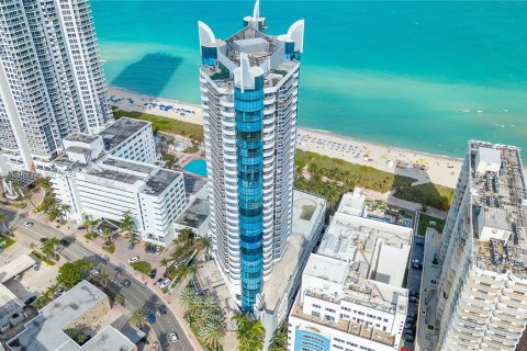 Condominio en venta en Miami Beach, Florida, 2 dormitorios, 124.49 m2 № 1305102 - foto 10