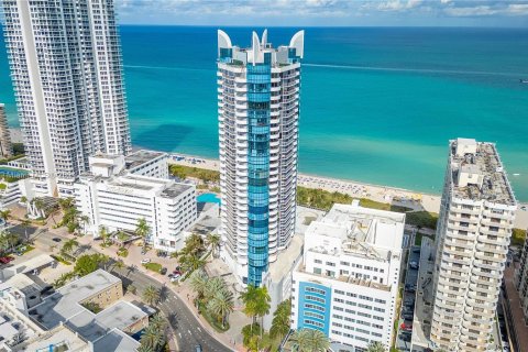 Copropriété à vendre à Miami Beach, Floride: 2 chambres, 124.49 m2 № 1305102 - photo 8