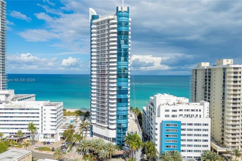 Copropriété à vendre à Miami Beach, Floride: 2 chambres, 124.49 m2 № 1305102 - photo 3