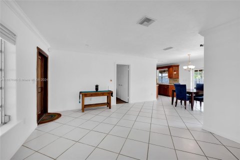 Villa ou maison à vendre à Palmetto Bay, Floride: 3 chambres, 132.94 m2 № 1294119 - photo 5