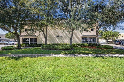 Commercial property in Wellington, Florida № 830403 - photo 22