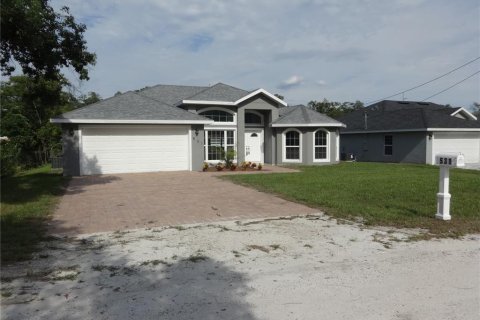 Villa ou maison à vendre à DeLand, Floride: 3 chambres, 176.7 m2 № 1273932 - photo 1