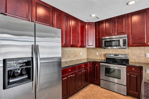 Condominio en venta en Orlando, Florida, 2 dormitorios, 111.3 m2 № 577445 - foto 5