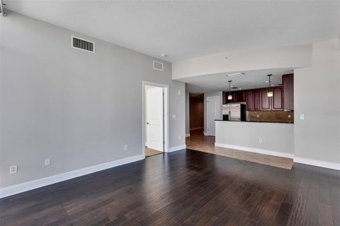 Condominio en venta en Orlando, Florida, 2 dormitorios, 111.3 m2 № 577445 - foto 9