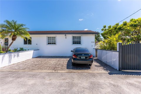 Appartement à louer à Miami, Floride: 2 chambres, 194.17 m2 № 1357271 - photo 15