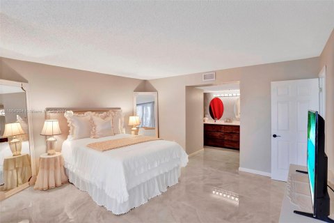 Copropriété à vendre à Lauderhill, Floride: 2 chambres, 117.06 m2 № 1375708 - photo 19