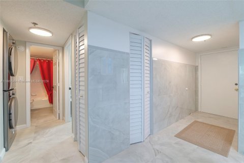 Copropriété à vendre à Lauderhill, Floride: 2 chambres, 117.06 m2 № 1375708 - photo 25