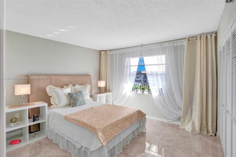 Copropriété à vendre à Lauderhill, Floride: 2 chambres, 117.06 m2 № 1375708 - photo 26