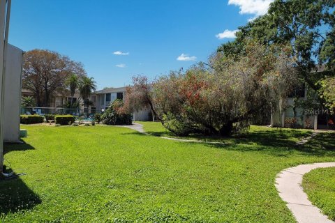 Condo in Clearwater, Florida, 1 bedroom  № 1420739 - photo 22