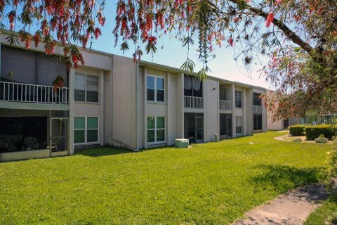 Condo in Clearwater, Florida, 1 bedroom  № 1420739 - photo 21