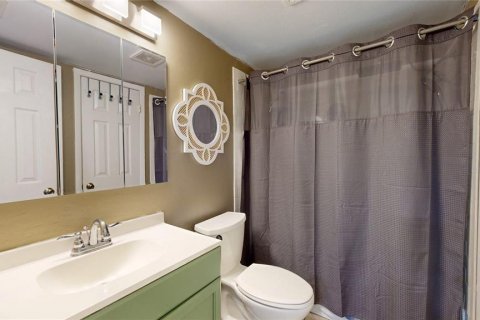 Condo in Clearwater, Florida, 1 bedroom  № 1420739 - photo 18