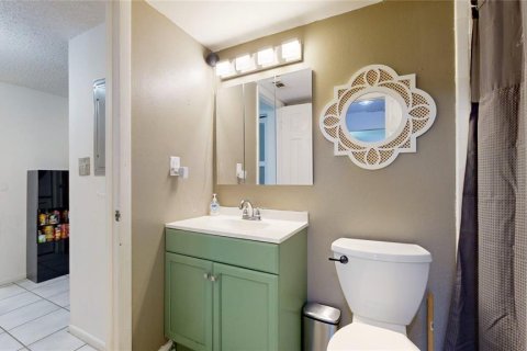 Condo in Clearwater, Florida, 1 bedroom  № 1420739 - photo 17