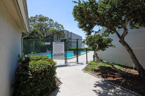 Condo in Clearwater, Florida, 1 bedroom  № 1420739 - photo 23